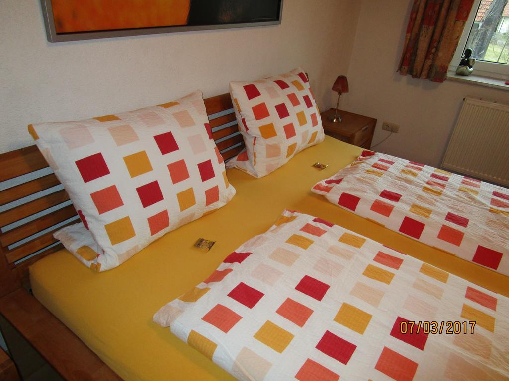 Obergessertshausen Ferienwohnung Sabine מראה חיצוני תמונה