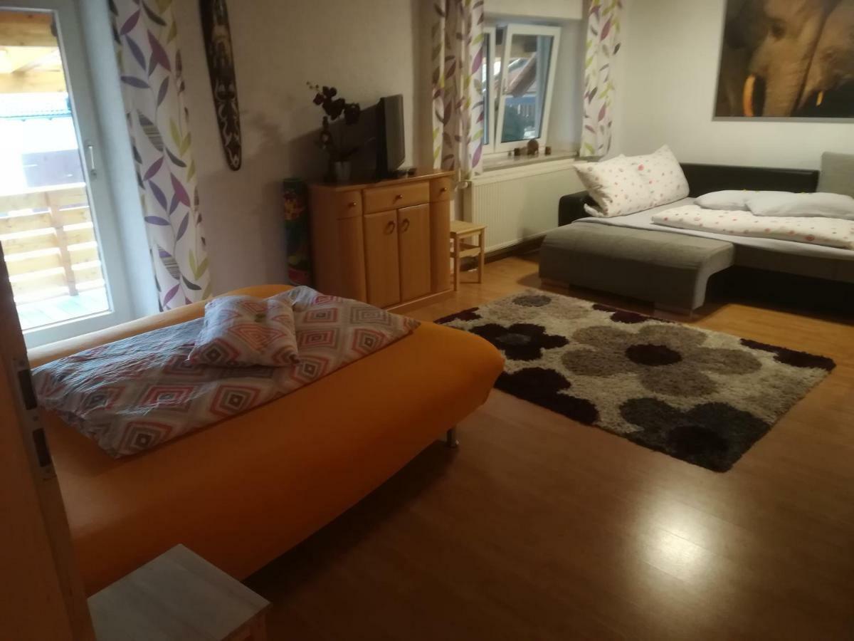 Obergessertshausen Ferienwohnung Sabine מראה חיצוני תמונה